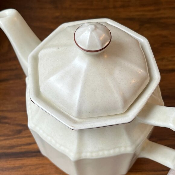 Kensington Staffordshire Ironstone England Teapot - Picture 10 of 15